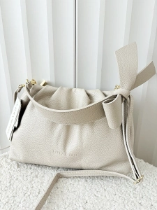 Laura Biaggi torebka kuferek z kokardą skórzana beżowa