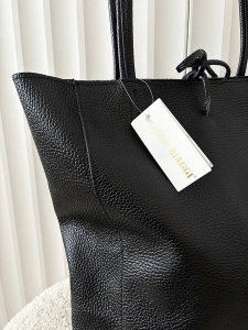 Laura Biaggi skórzana torba shopper czarna z wiązaniem