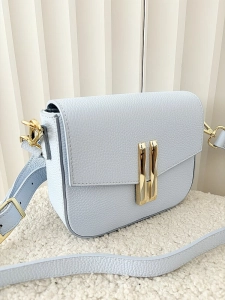 Laura Biaggi torebka listonoszka skórzana niebieska z klapką