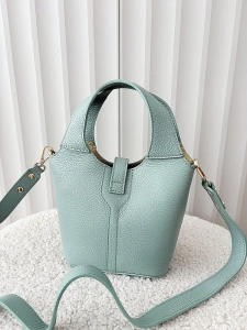 Laura Biaggi torebka mini shopperka skórzana zielona