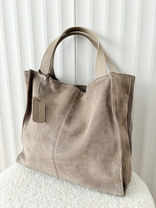 Laura Biaggi zamszowa torba shopper taupe z przeszyciem