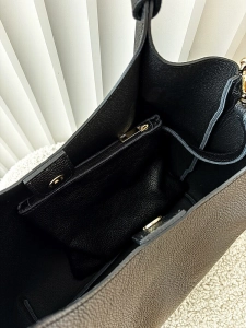 Laura Biaggi torebka shopper na ramię skórzana czarna