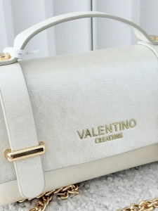 Valentino Creations torebka mini listonoszka jasnobeżowa błyszcząca
