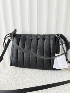 Valentino Creations torebka listonoszka czarna z przeszyciami