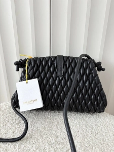 Valentino Creations torebka listonoszka czarna plecionka