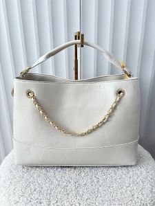 Valentino Creations torebka shopper beżowa pikowana z łańcuszkiem
