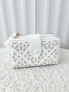 Valentino Creations portfel z klapką ażurowy biały 