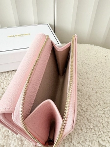 Valentino Creations portfel z klapką różowy