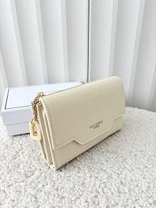 Valentino Creations portfel z klapką beżowy