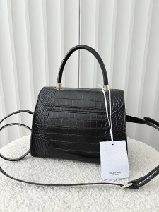 Valentino Creations torebka kuferek z klapką czarna design