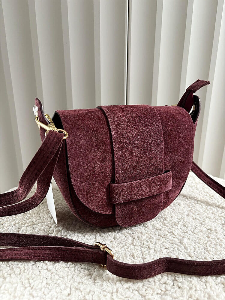 Laura Biaggi mała torebka listonoszka zamszowa bordowa z klapką