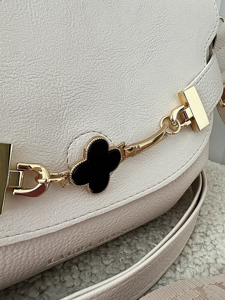 Laura Biaggi torebka listonoszka beżowa z klapką