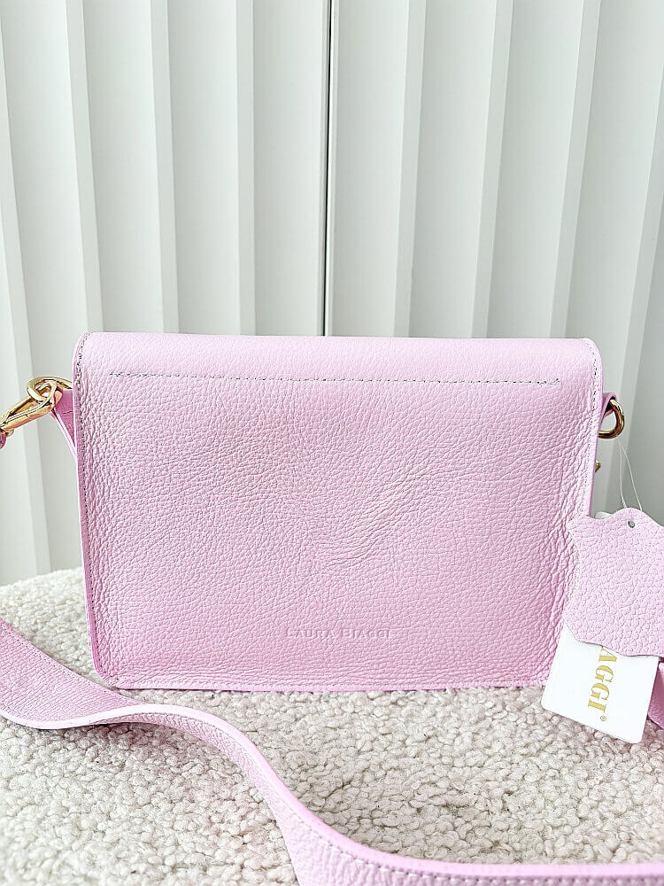 Laura Biaggi torebka listonoszka L skórzana różowa z klapką