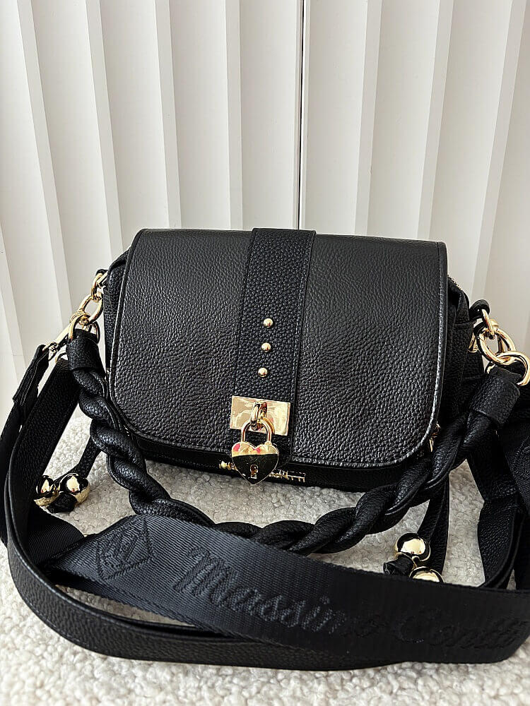 Massimo Contti listonoszka czarna z klapką serduszko