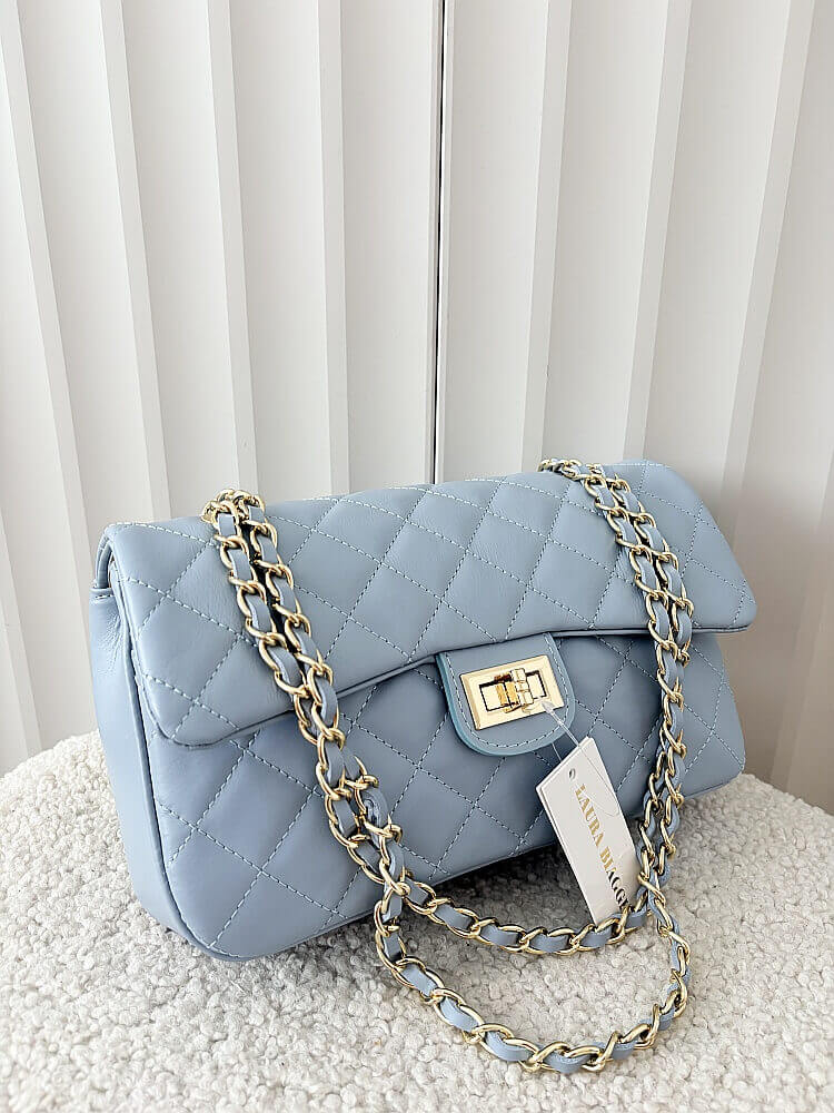 Borse in Pelle duża torebka listonoszka skórzana niebieska pikowana z łańcuszkiem