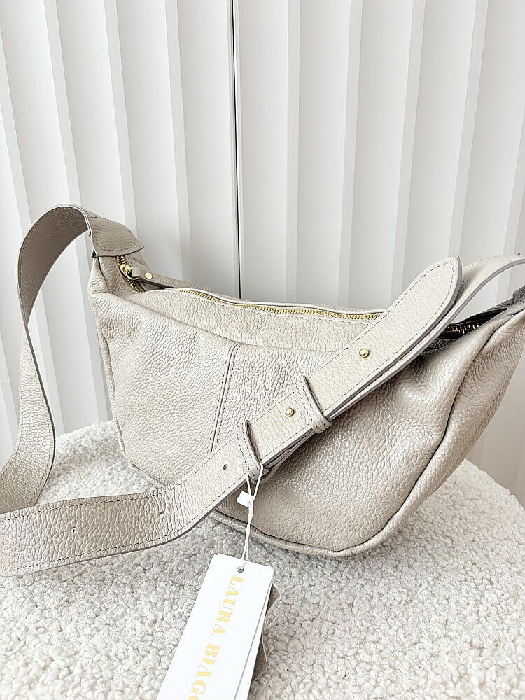 Laura Biaggi duża torebka listonoszka skórzana beżowa