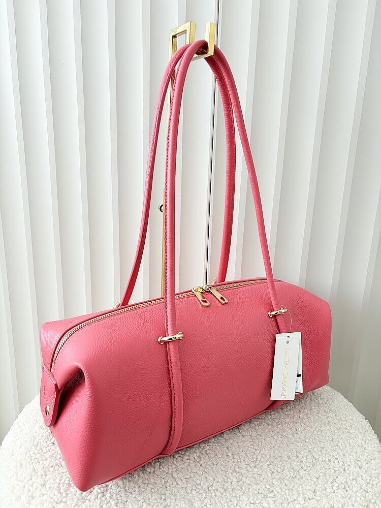 Laura Biaggi torebka kuferek na ramię skórzany koralowy