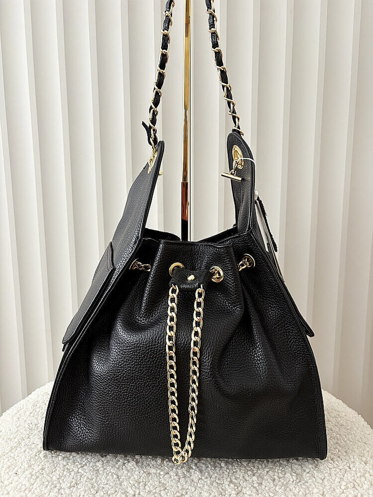 Laura Biaggi skórzana torba shopper na ramię czarna z łańcuszkami