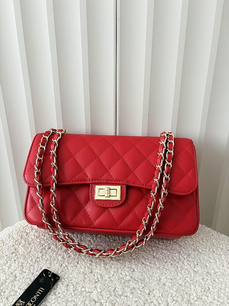 Massimo Contti duża torebka listonoszka skórzana czerwona pikowana z łańcuszkiem