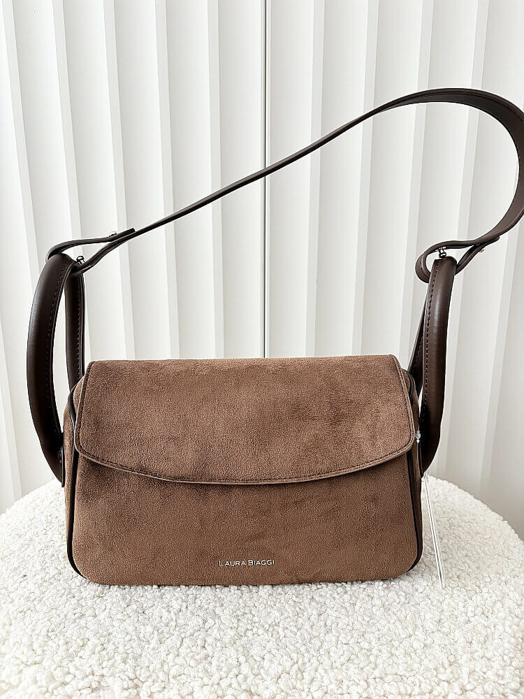 Laura Biaggi torebka listonoszka z klapką brązowa ekozamsz