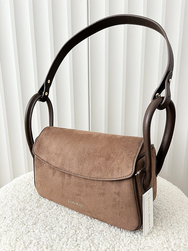 Laura Biaggi torebka listonoszka z klapką brązowa ekozamsz