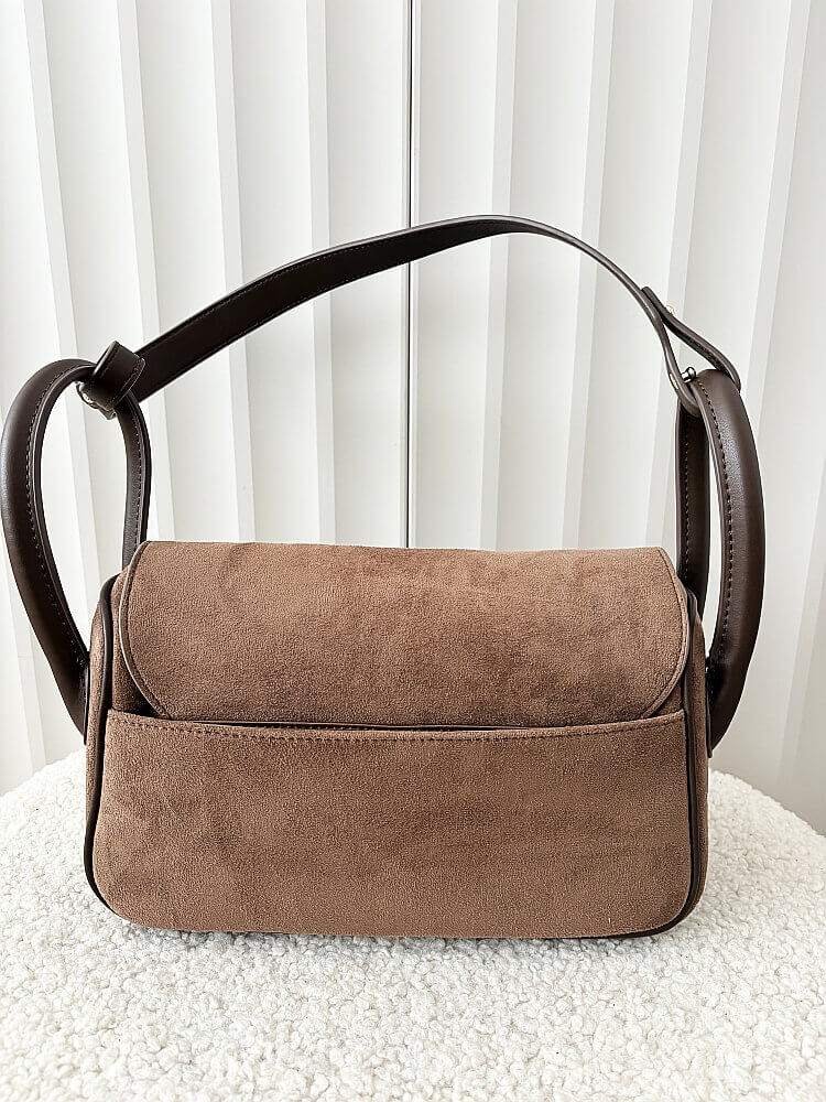 Laura Biaggi torebka listonoszka z klapką brązowa ekozamsz