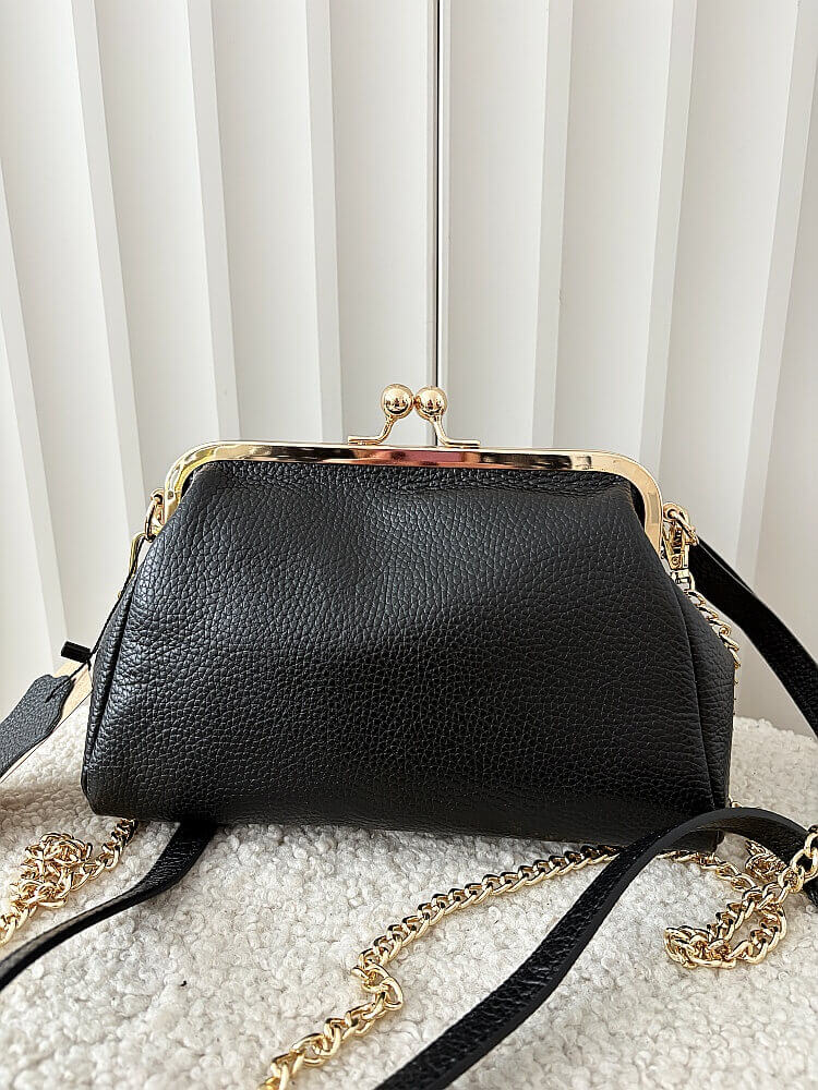 Laura Biaggi torebka listonoszka skórzana czarna