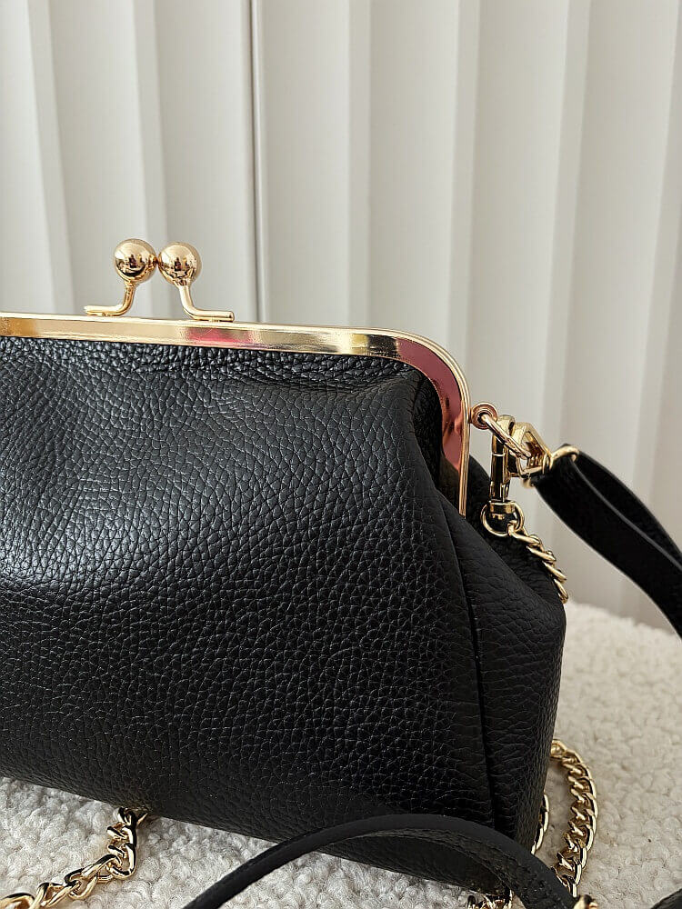 Laura Biaggi torebka listonoszka skórzana czarna