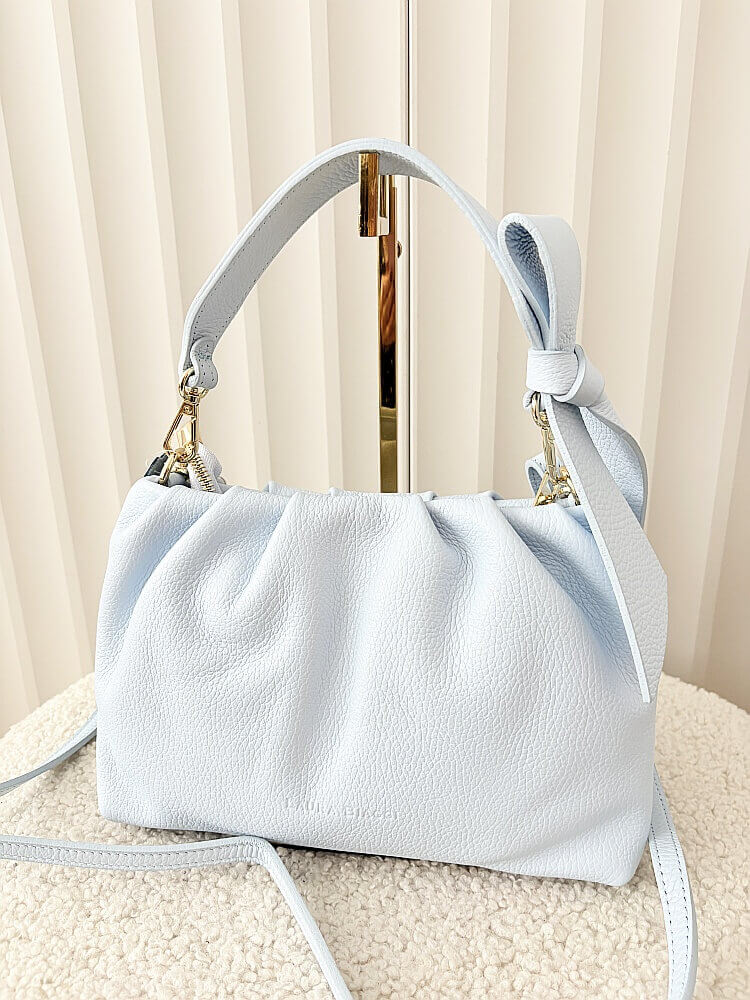 Laura Biaggi torebka kuferek z kokardą skórzana niebieska