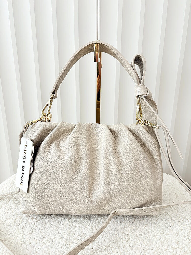 Laura Biaggi torebka kuferek z kokardą skórzana beżowa