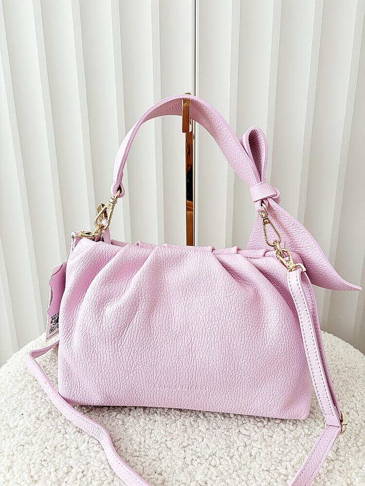 Laura Biaggi torebka kuferek z kokardą skórzana różowa