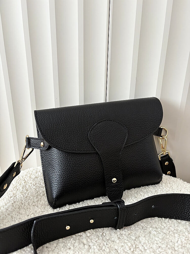 Laura Biaggi torebka listonoszka L skórzana czarna z klapką