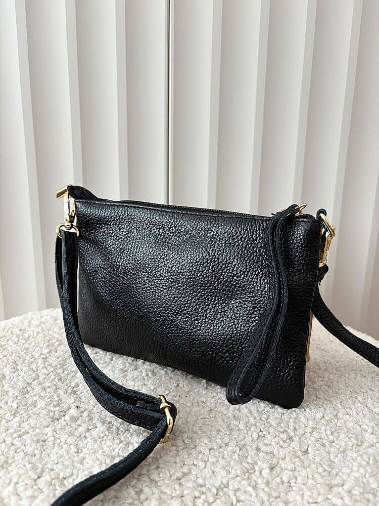 Laura Biaggi mini torebka listonoszka skórzana czarna