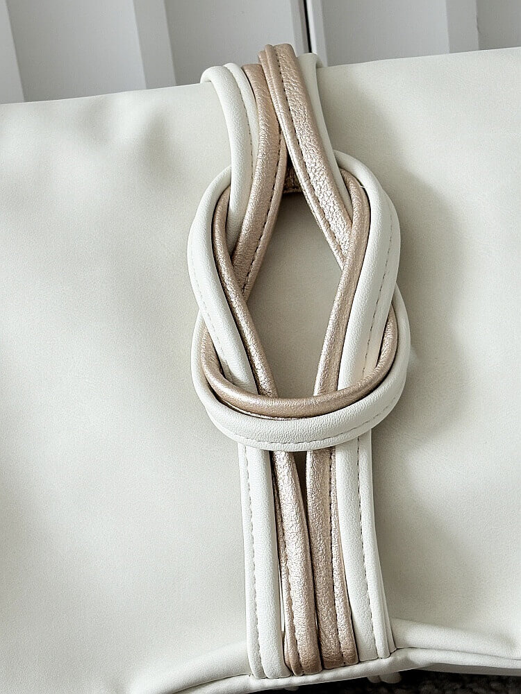 Laura Biaggi torebka listonoszka jasnobeżowa z węzłem