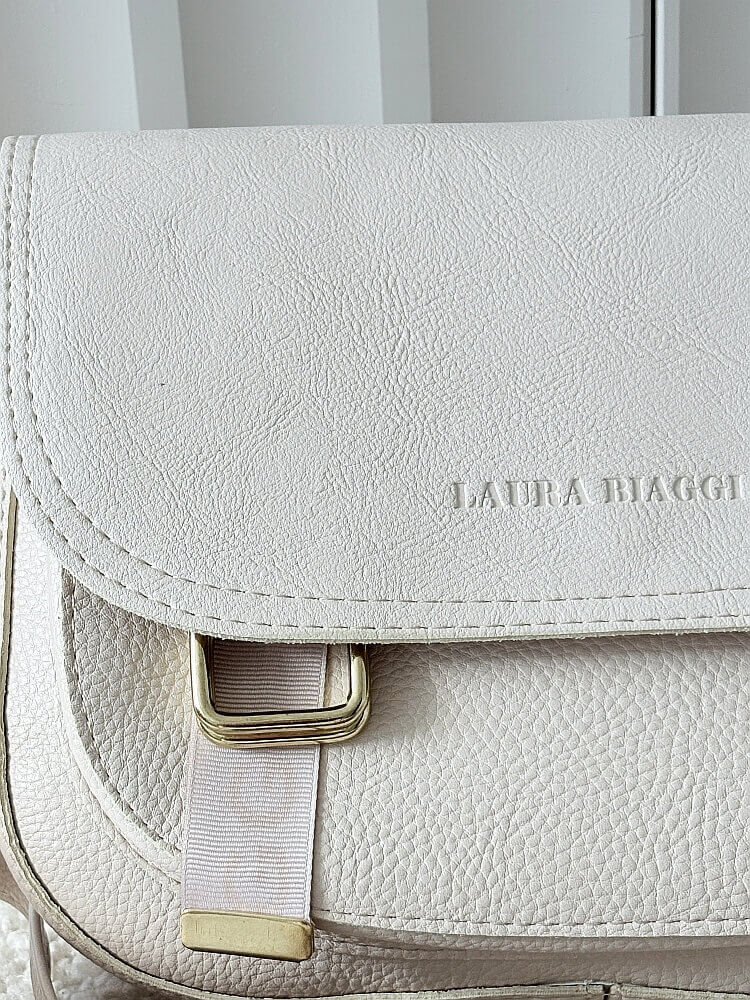 Laura Biaggi torebka listonoszka beżowa z klapką