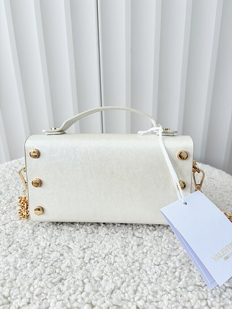 Valentino Creations torebka mini listonoszka jasnobeżowa błyszcząca